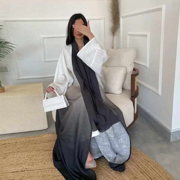 abaya kimono noire et blanche