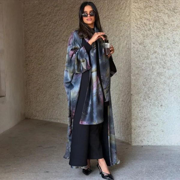 kimono abaya aux tons violets