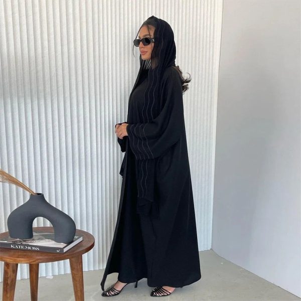 kimono abaya avec hijab noir