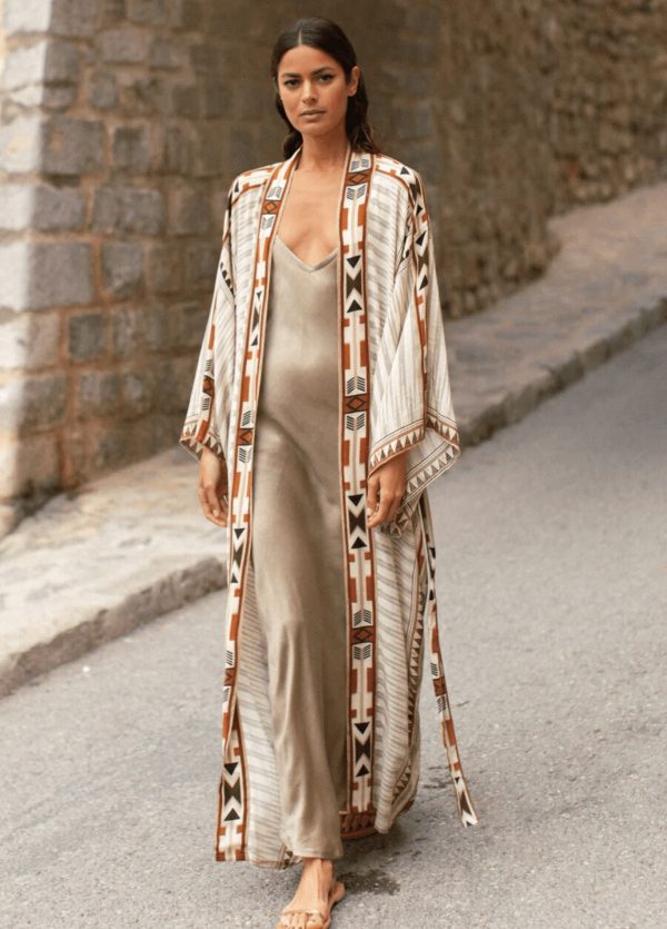 kimono long beige à motif géométrique tribal